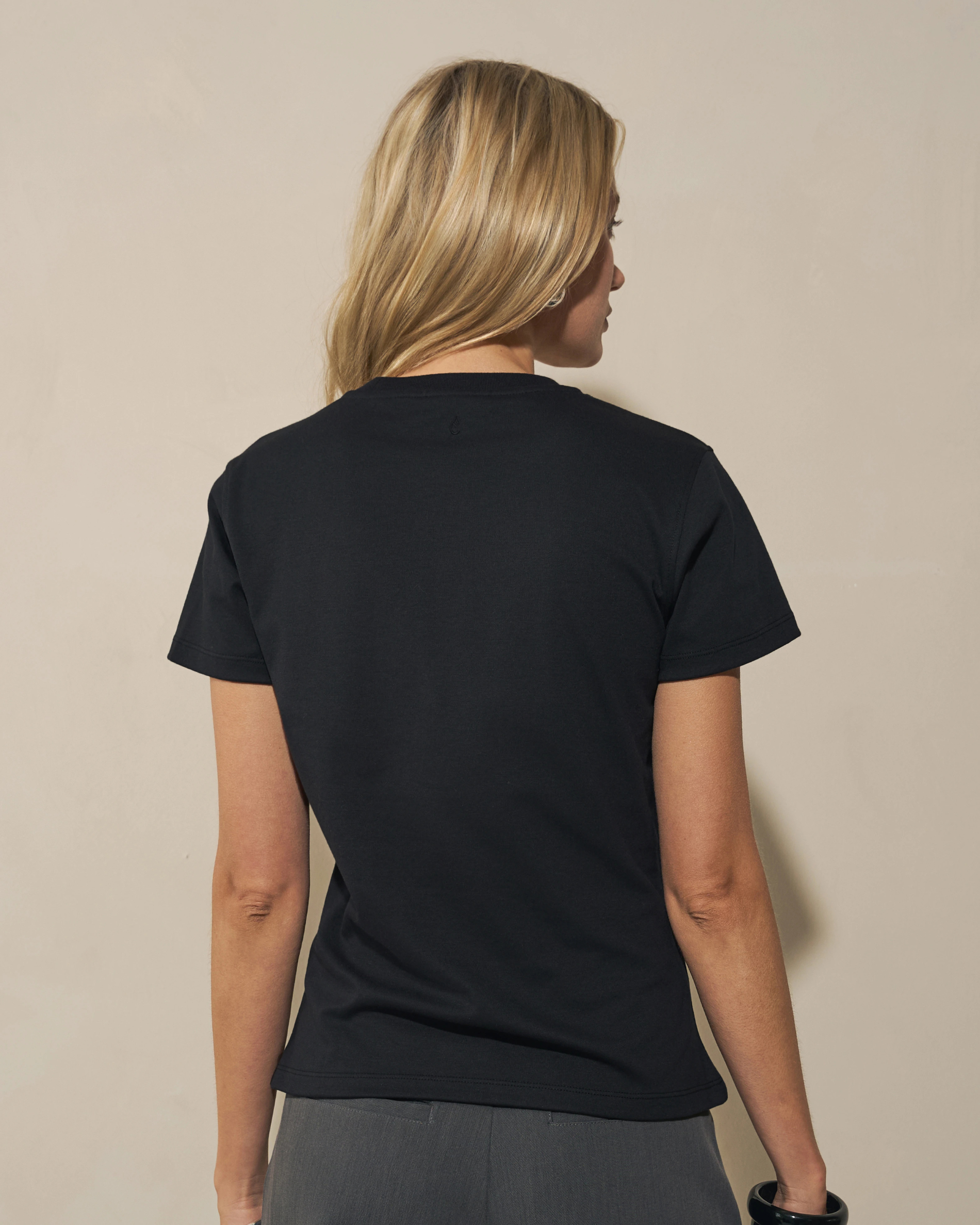 Gen 1: Slim T-shirt - Black