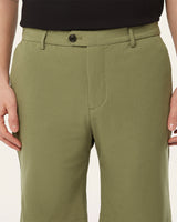Light-weight shorts olive