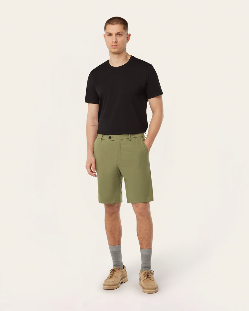 Light-weight shorts olive